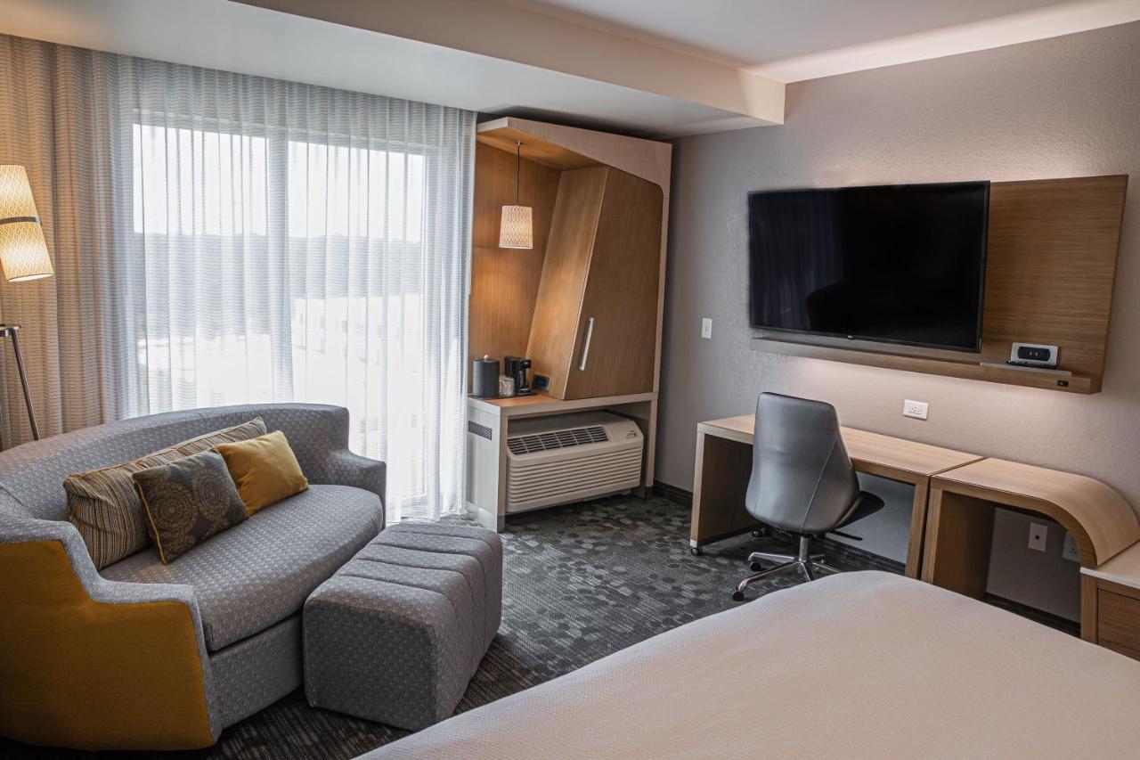 Courtyard By Marriott Greenville Mauldin Bagian luar foto